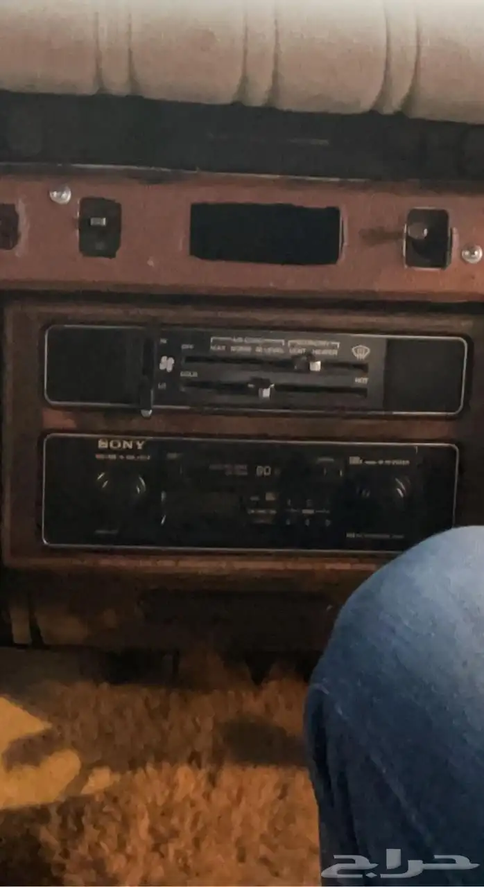 بونتياك بونوفيل 1981 3