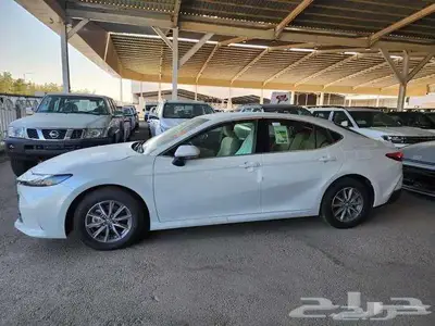 كامري e استلام فوري 2025 3