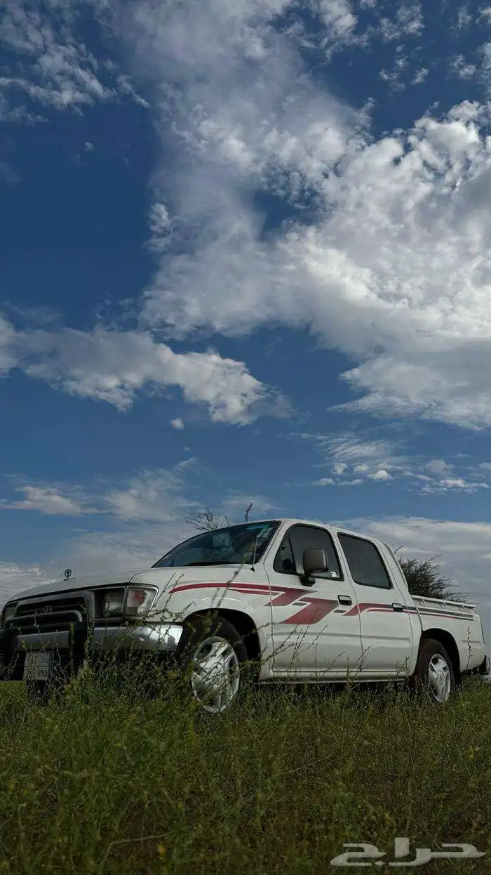 هايلوكس موديل 2000 مرشوش على نظافة عداد واقف على 539 مفحوص 5