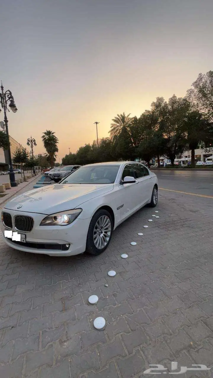 بي م 730 2012 3