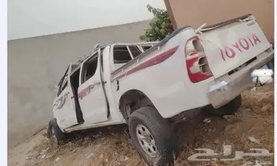 هايلكس 2014 قطع غيار تشليح 1