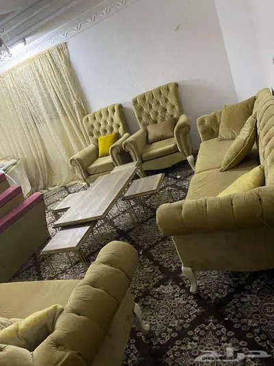 عندي اغراض للبيع غرفة نوم نظيفة كاملة وكنب وسراير 1