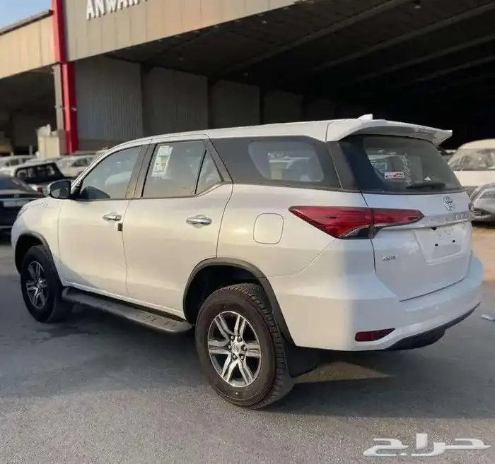 تويوتا فورشنر ( VX1 ) بنزين 6 سلندر 2025 2