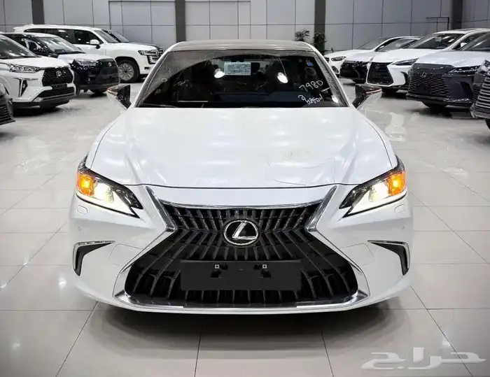 لكزس ES350CC لون ابيض  اسود 2