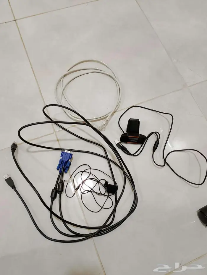 جهاز كمبيوتر مكتبي لينوفو 4