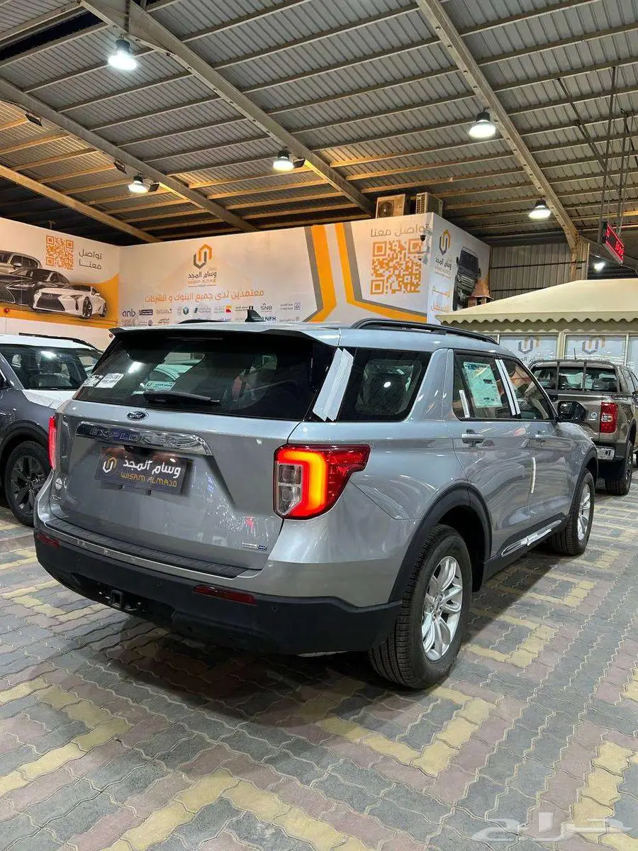 عرض خاص فورد اكسبلور XLT 2.3 موديل 2023 بطاقه جمركيه 4