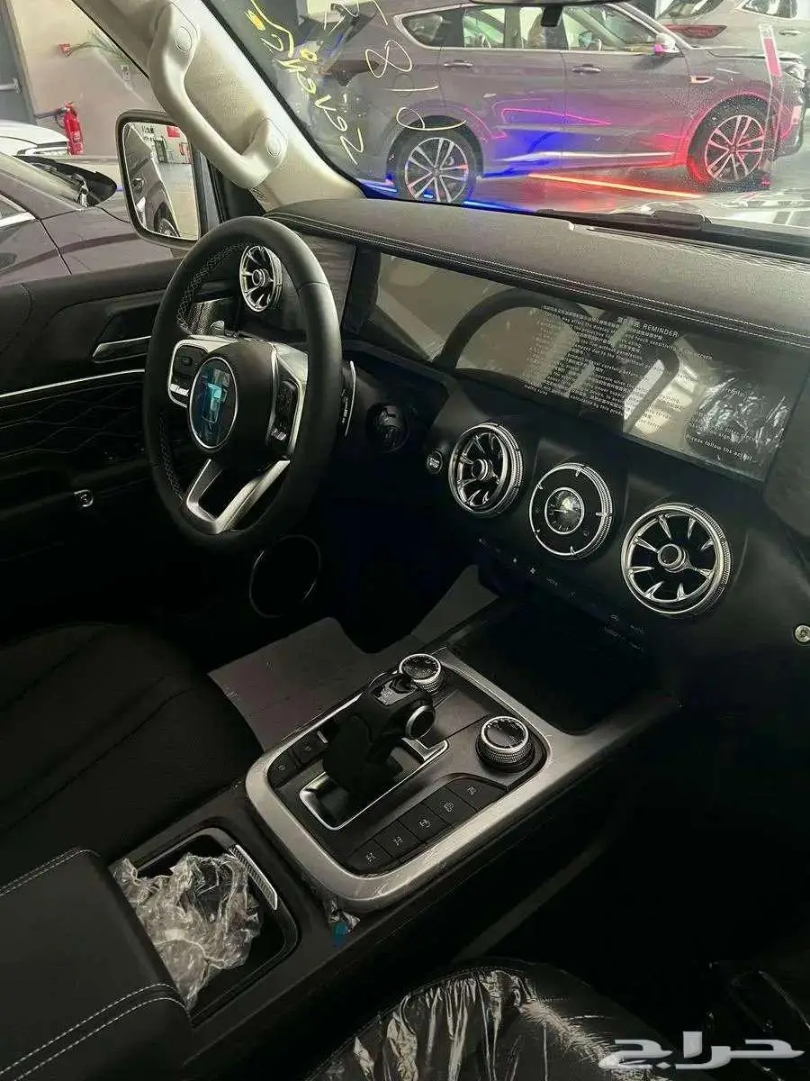 تانك 300 عروض سفنز 2025 4