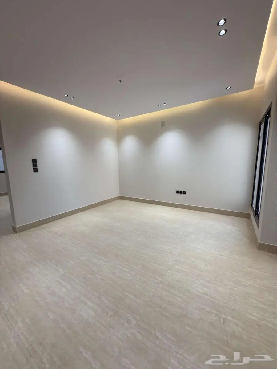 بيت للإيجار 22