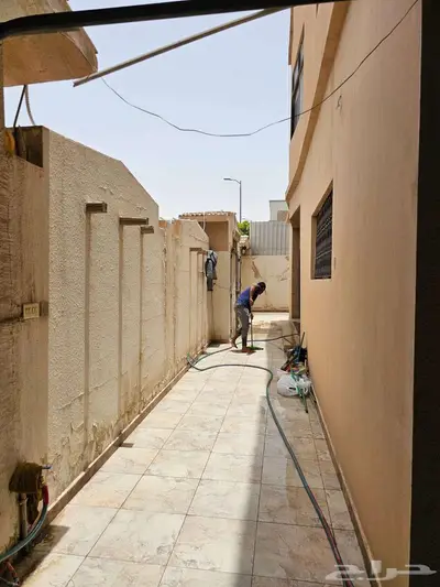 فيلا للبيع دورين الاحساء الهفوف حي البصيرة مساحة 350 مترشرقي 5