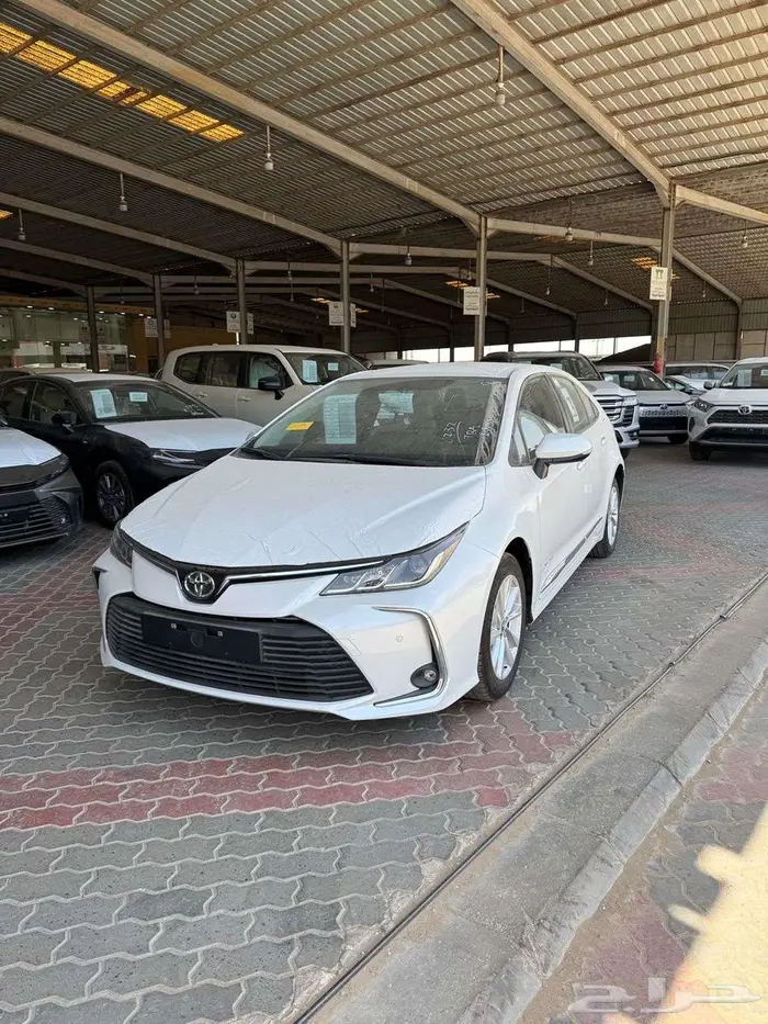 تويوتا كرولا مطور جنوط ابيض 2025 10