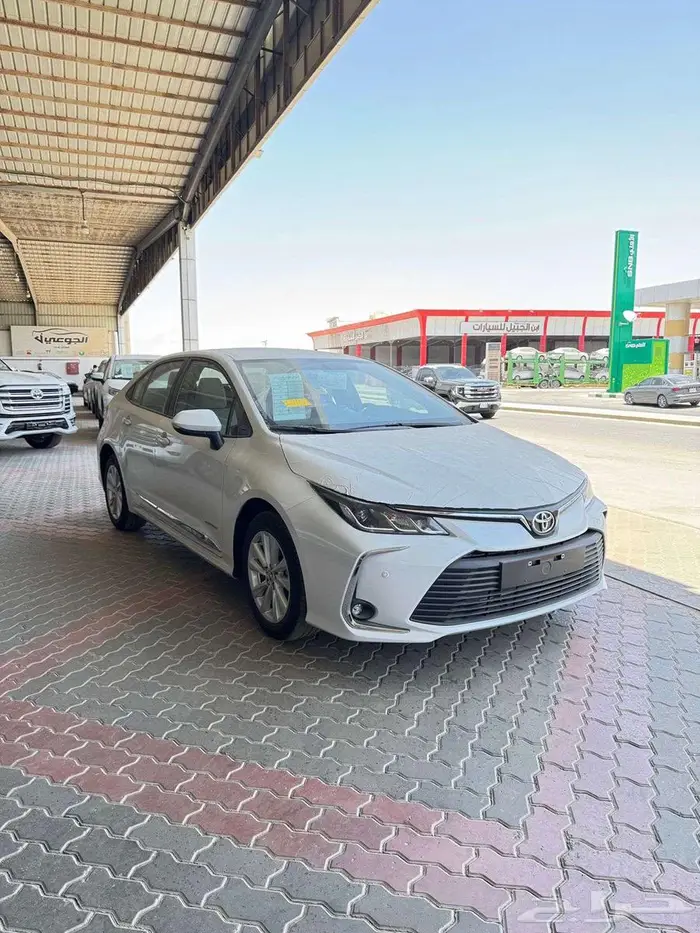 تويوتا كرولا مطور جنوط ابيض 2025 9