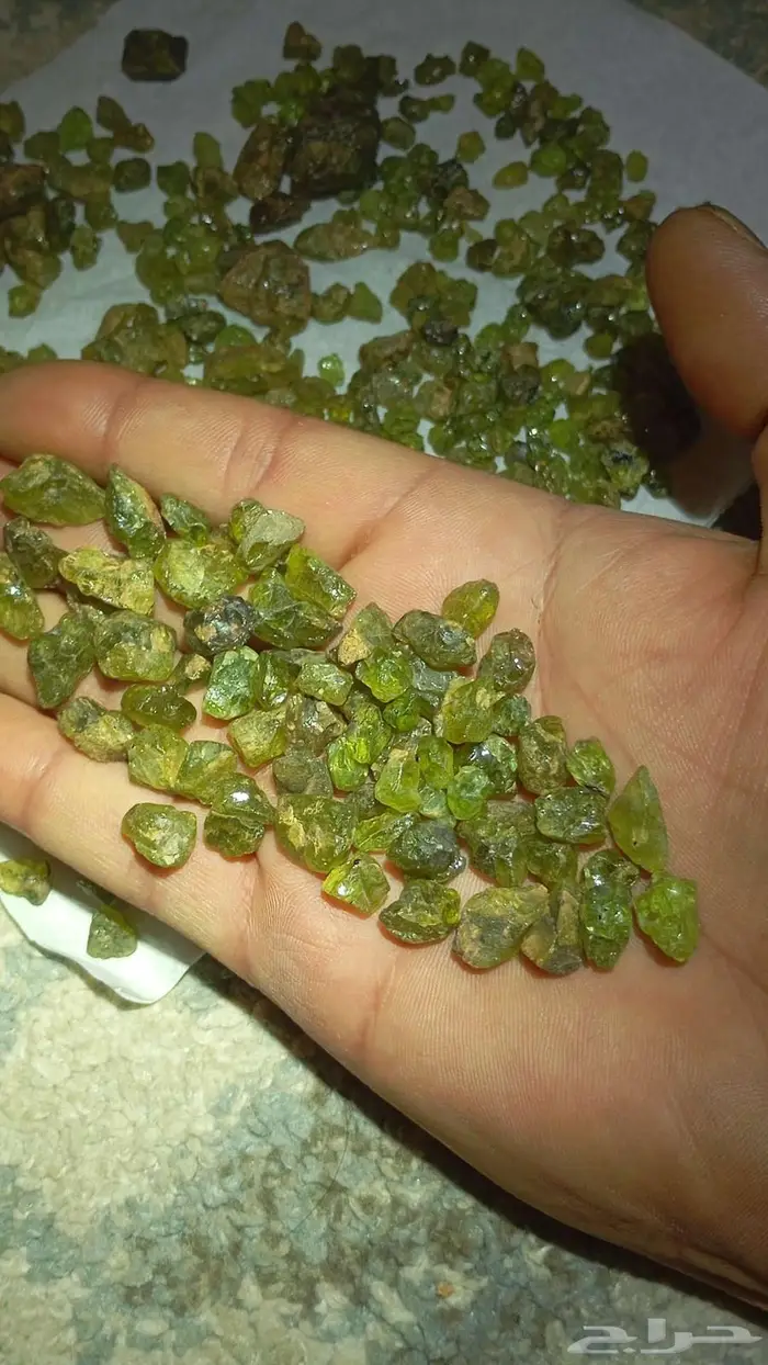 حجر الزبرجد الزيتوني سعودي 0