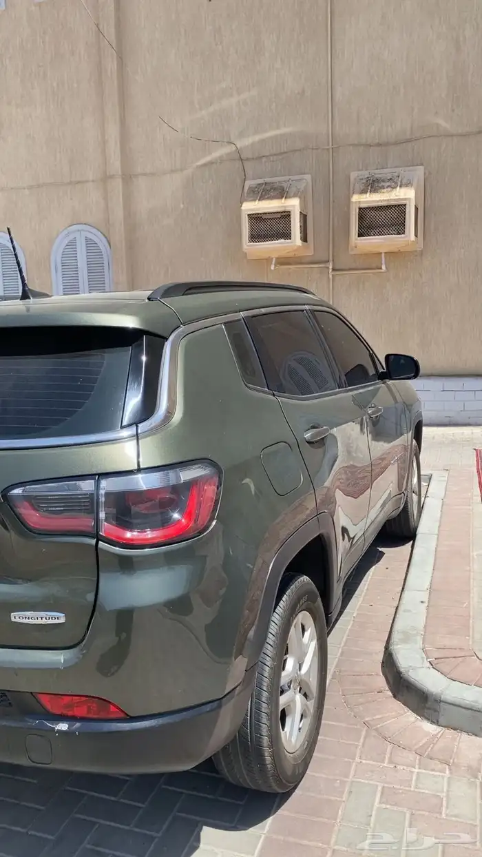 سيارة دوج كومبارس 1