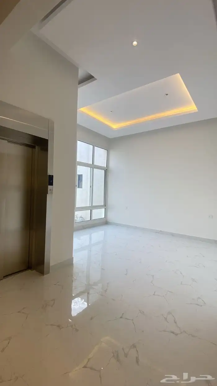 فلة مساحة 454 م حي المهديه 8