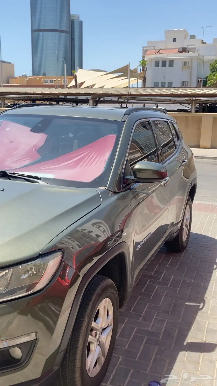 سيارة دوج كومبارس 4
