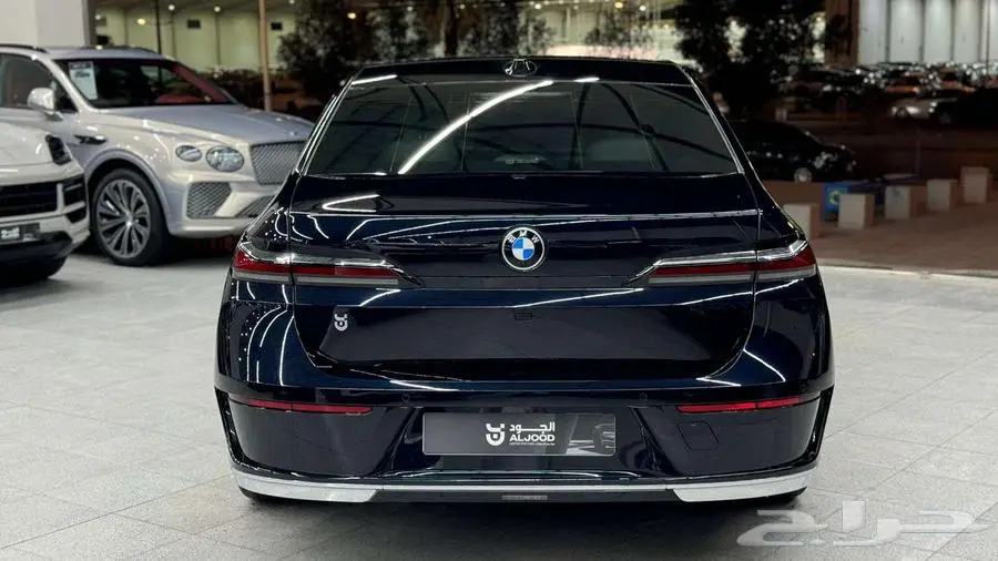 2024 بي ام دبليو 735 ال اي BMW 730LI 3