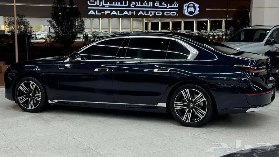 2024 بي ام دبليو 735 ال اي BMW 730LI 5