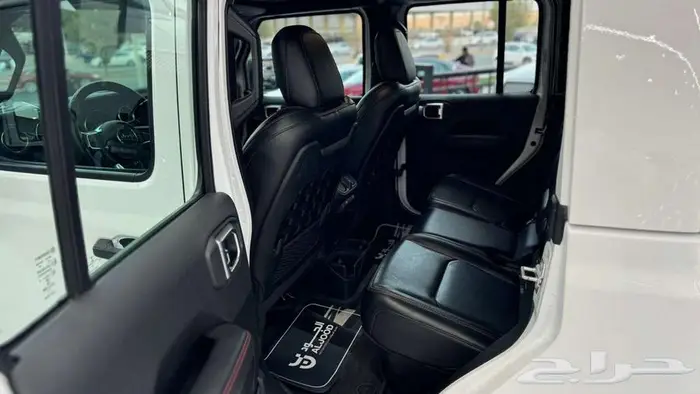 2020جييب جلاديتور روبيكون Jeep Gladiator Rubicon 8