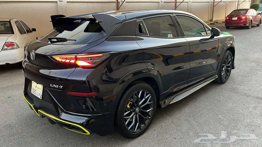 شانجان يوني تي 2025 للتنازل 5