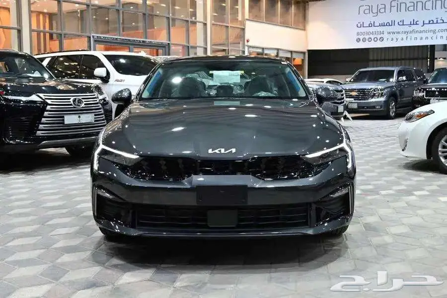 كيا K5 نص فل بانوراما موديل 2025 تحطيم اسعار عرض خاص 4