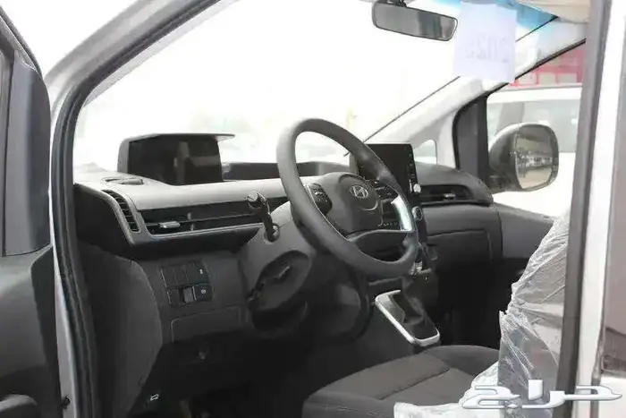 هيونداى ستاريا 9 مقاعد ديزل أوتوماتيك 2.2 2025 عرض خاص 7