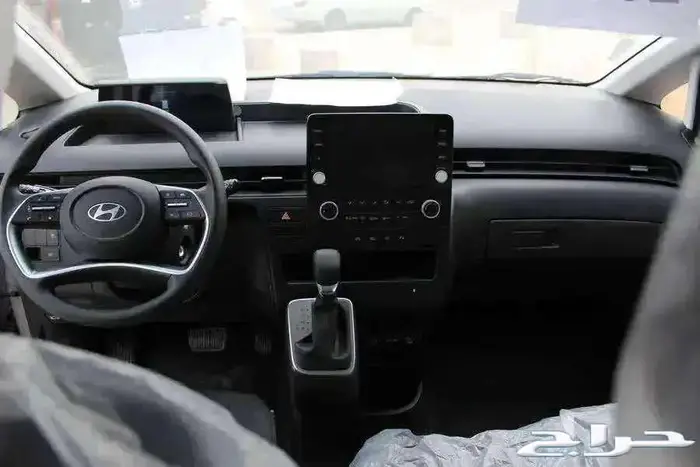 هيونداى ستاريا 9 مقاعد ديزل أوتوماتيك 2.2 2025 عرض خاص 4