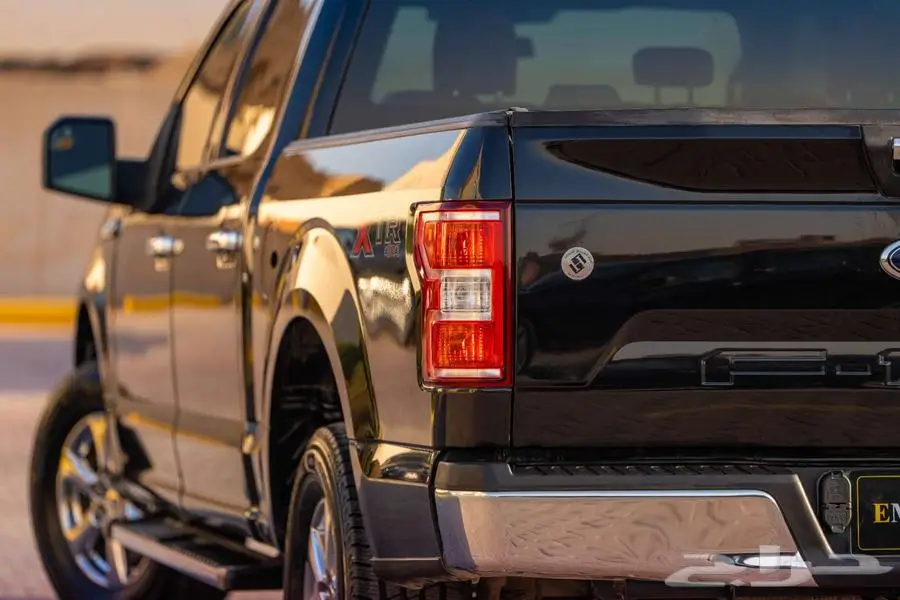 فورد F 150 2019 اسود كندي 4