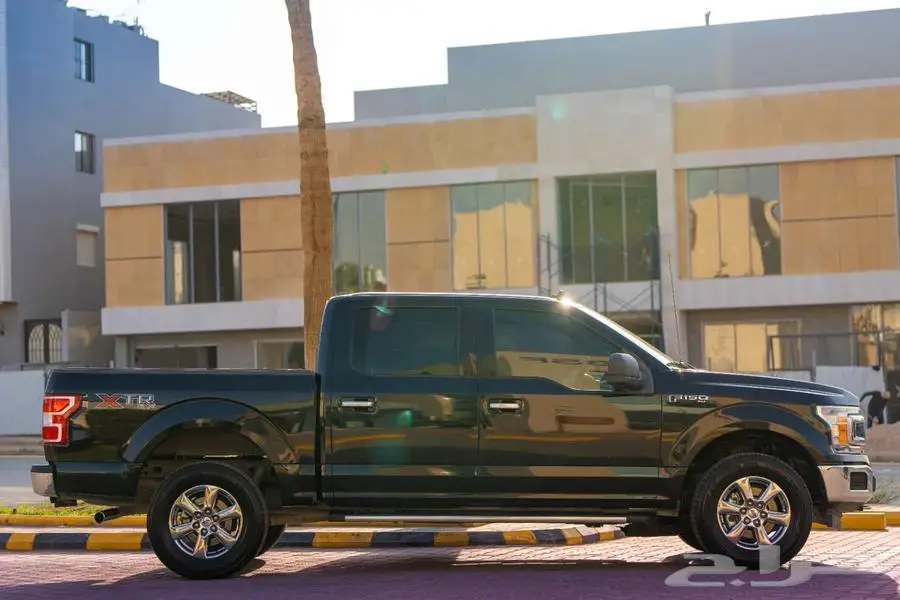 فورد F 150 2019 اسود كندي 2