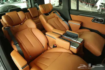 استمتع برحلة فاخرة مع روكس 01 6 مقاعد VIP 2025 35
