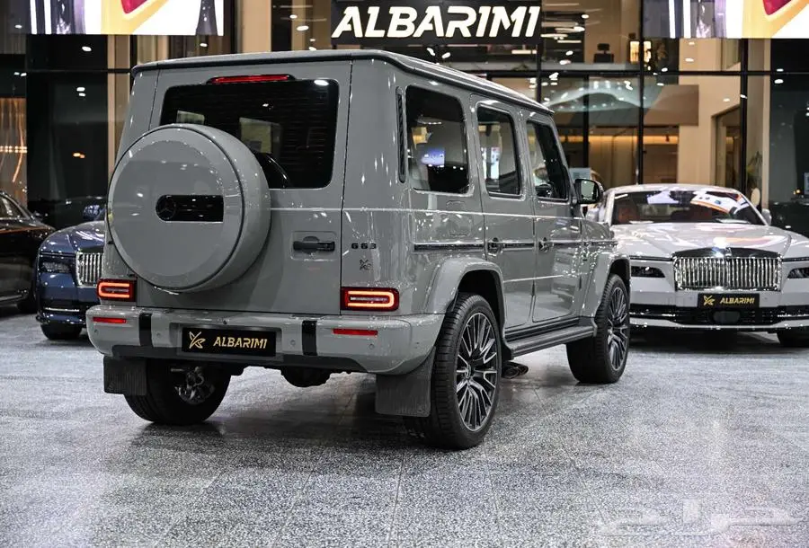شركة البريمي لسيارات مرسيدس G63 13