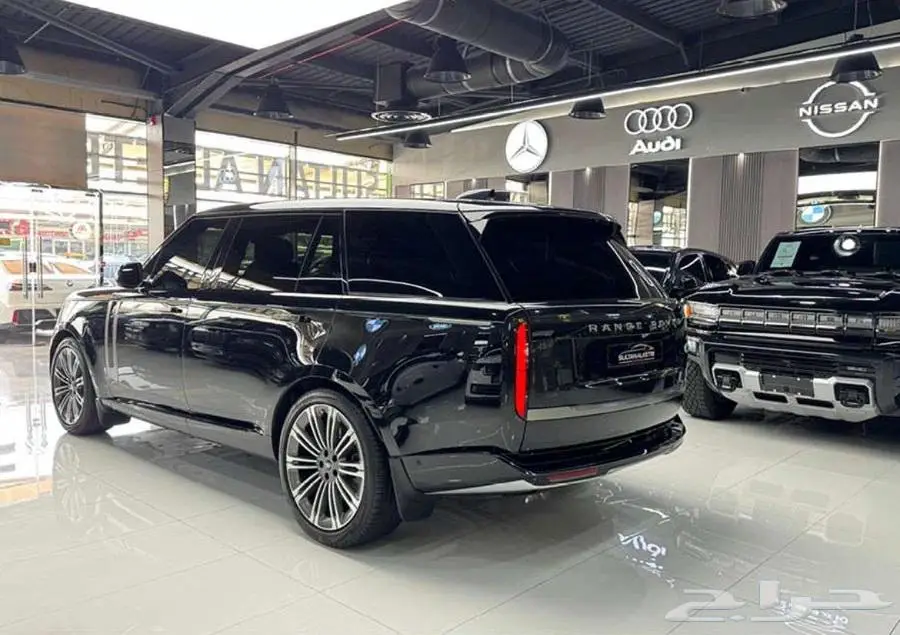Range Rover Vouge V8 LWB - 2023 - 13.400KM 2