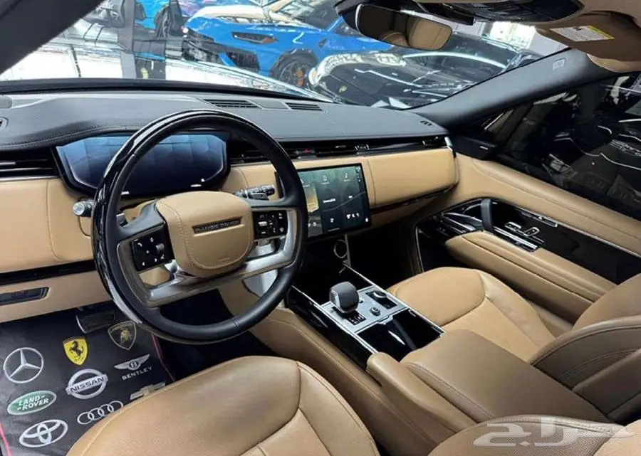 Range Rover Vouge V8 LWB - 2023 - 13.400KM 7