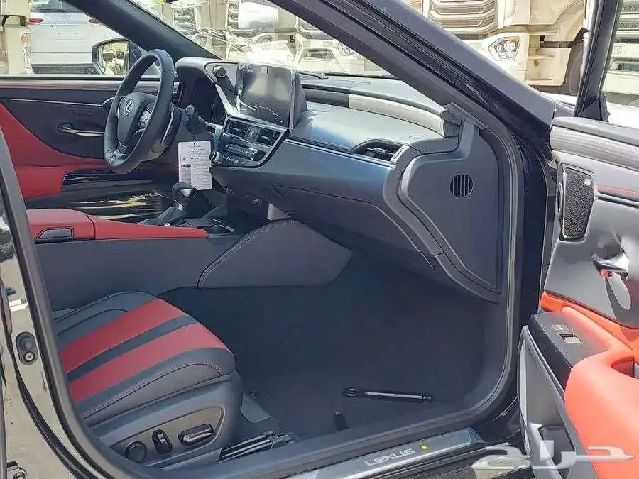 لكزس ES350 FF سعودي موديل 2025 كاش و قساط 4