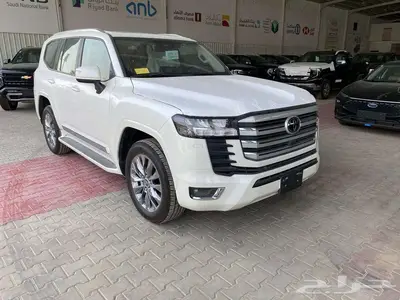 لاندكروزر جي اكس ار 3موديل 2025 GXR3 لوحات 13