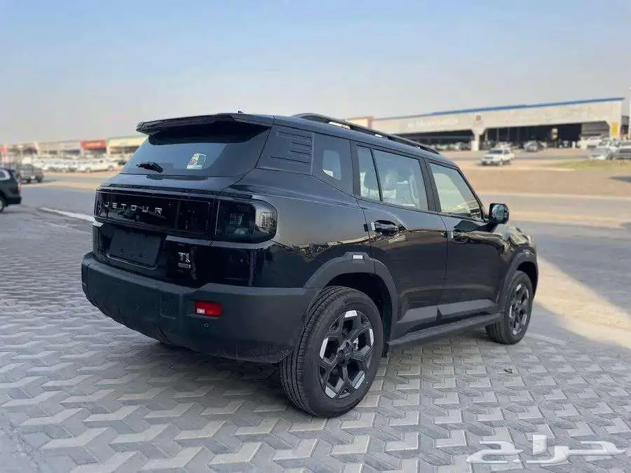 جيتور T1 لاكجري 2025 0