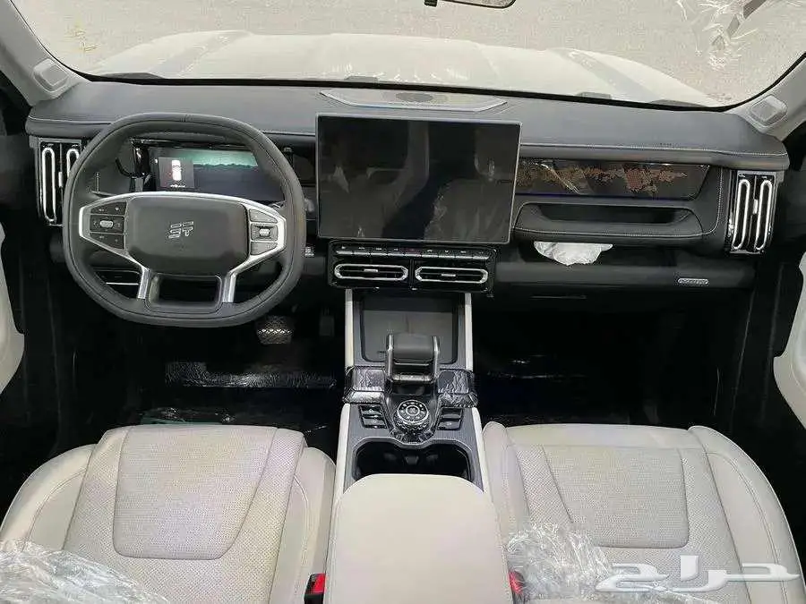 جيتور T1 لاكجري 2025 12