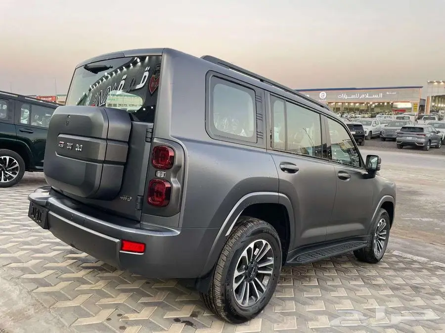 هافال H9 نص فل 2025 3