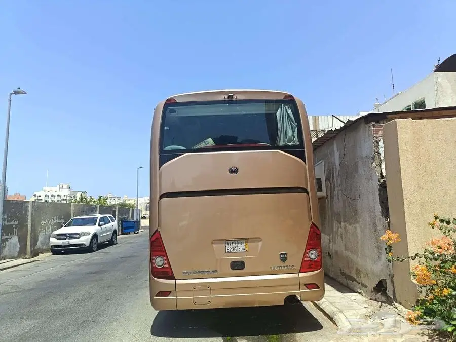 باص صيني موديل 2014 نظيف 2
