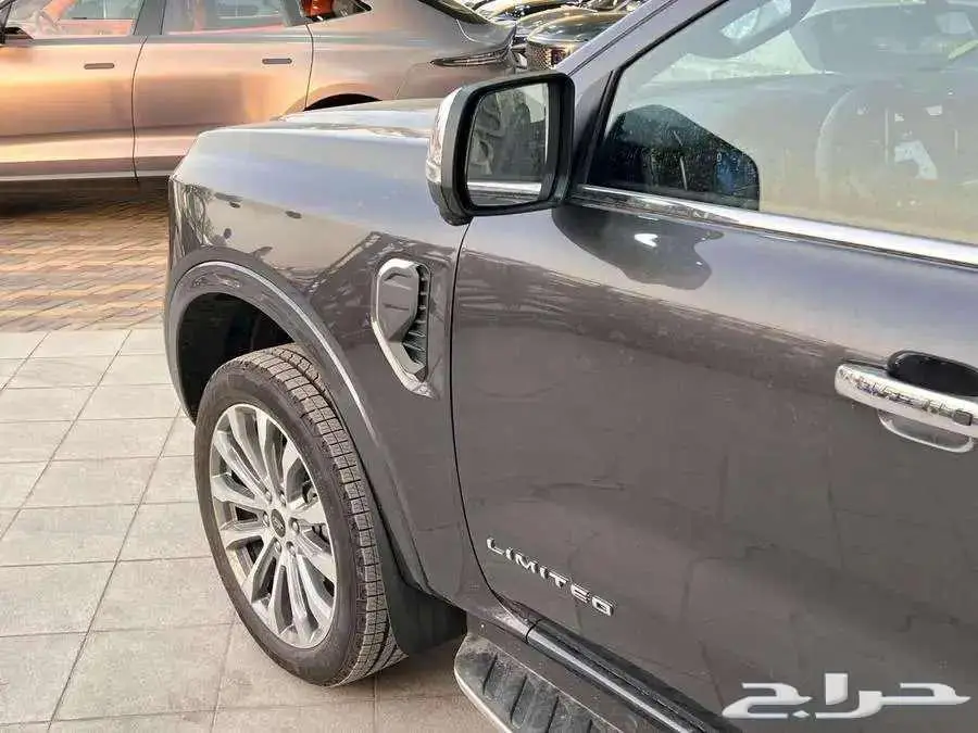 فورد ايفريست- 2025 1