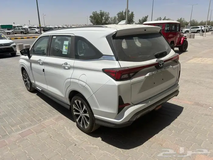 تويوتا فيلوز موديل 2025 3