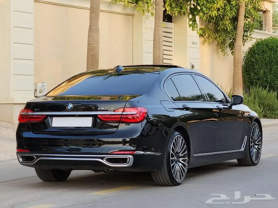 بي ام 2017 750 فل V8 14