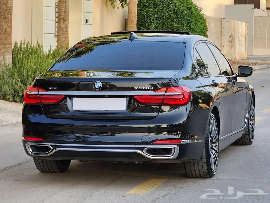 بي ام 2017 750 فل V8 12