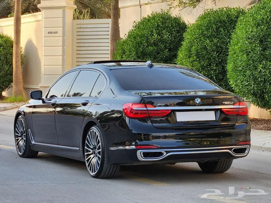 بي ام 2017 750 فل V8 8