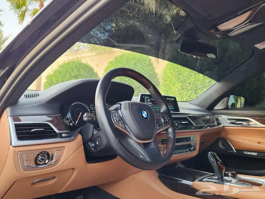 بي ام 2017 750 فل V8 24
