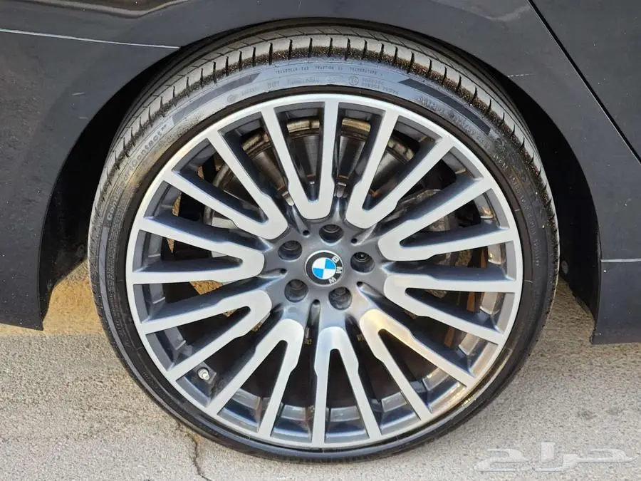 بي ام 2017 750 فل V8 18