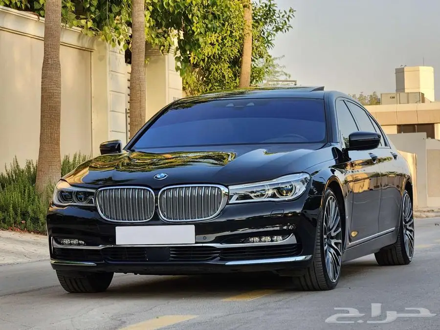 بي ام 2017 750 فل V8 2