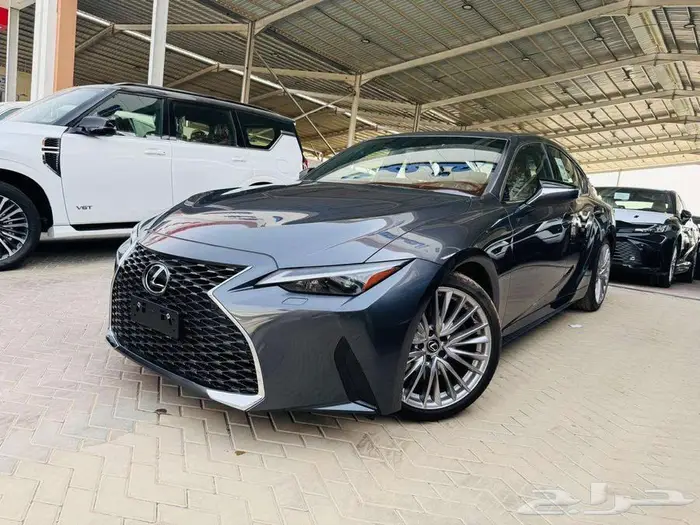 عرض خاص لكزس is350 cc 2024 بالنقد والتقسيط 1