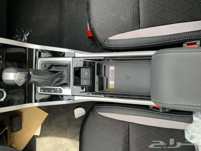 تويوتا فيلوز GLX بنزين 2025 ( اقساط بنوك ) 12