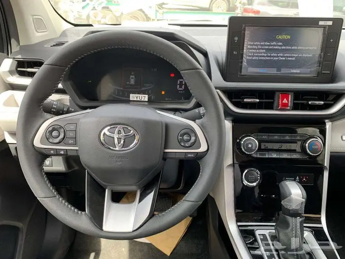 تويوتا فيلوز GLX بنزين 2025 ( اقساط بنوك ) 10