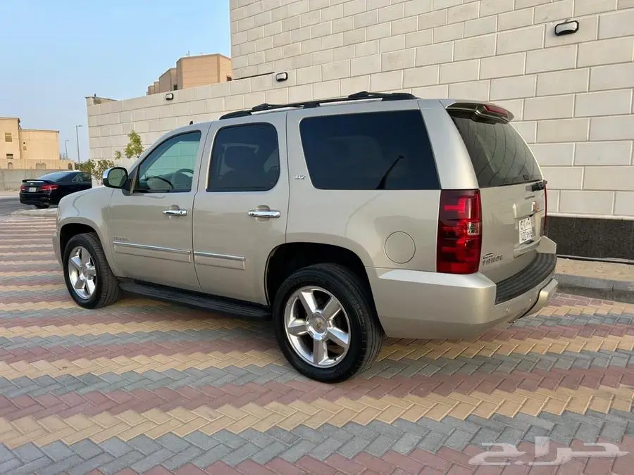 للبيع تاهو LTZ موديل 2012 امريكي مالك واحد في السعودية 4